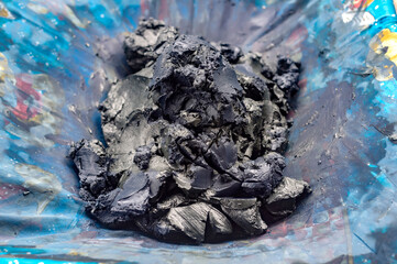 Ready-to-go indigo is the perfect complement to a beautiful indigo blue fabric.