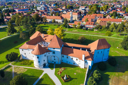Fototapeta Aerial view of the Old Town in Varazdin, Croatia