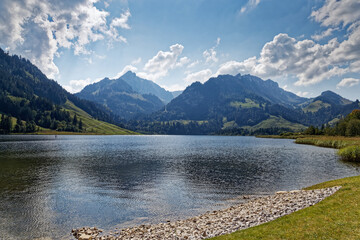 lac noir en Suisse