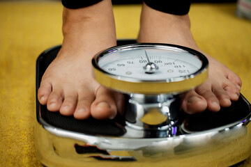 Weight scales for obese people lose weight