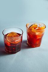 2 Cocktail con garnish de naranja 02