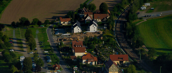 WIDOK NA MAŁE MIASTECZKO