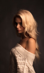 portrait of a young woman, shooting in a photo studio