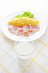 朝食