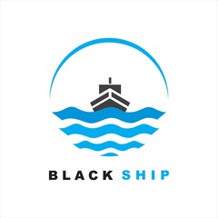 Fototapeta na wymiar Logo Ship WIth Water Design Vector 