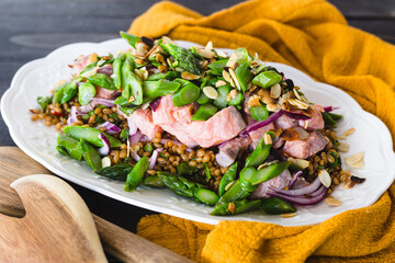 Salmon barley salad with asparagus