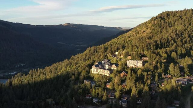 Station du Lioran et le plomb du cantal en Auvergne vue du ciel