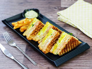 grilled club sandwich