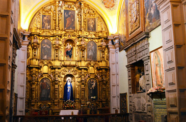 Fototapeta na wymiar Quito, Ecuador - Inside La Compañía de Jesus Church