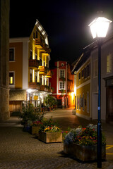 Fototapeta na wymiar Altstadt Hallstatt am See, Salzkammergut, Österreich