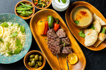 ケバブ(シシカバブ)とクスクス料理　Shish kebab and couscous dishes