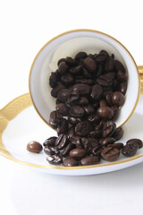 珈琲豆とカップ