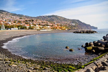 Fototapeta na wymiar view of the coast of the region sea in Madeira