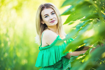 girl with a sunflowers