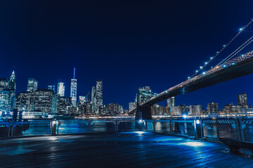 Night view of Manhattan  New York, Brooklyn Bridge Park 