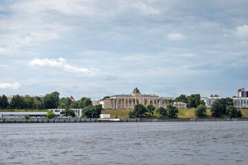 Fototapeta na wymiar Yaroslavl. Volga embankment, the view from the river. Historical buildings, the building of the school for girls of spiritual rank.