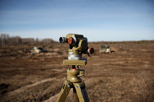 Armenian artillery mounts in the field perform shooting