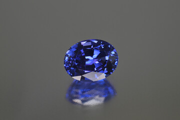 タンザナイト(tanzanite)	