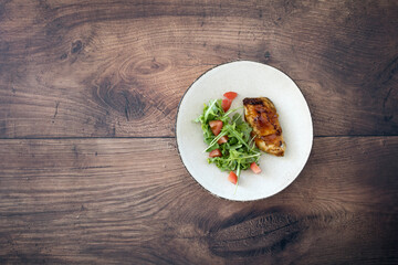 BBQ Chicken and Salad with Tomatoes