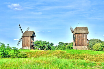 Wiatraki w Lednogórze © robnaw