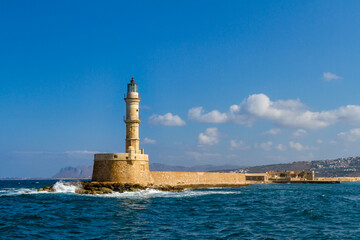 Leuchtturm an der Hafeneinfahrt von Chania auf Kreta
