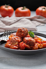 Meatballs with tomato sauce