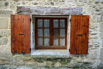 Fenêtre médiévale de Vaison-la-Romaine