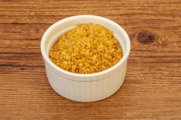Vegetarian cuisine - dry bulgur for cooking