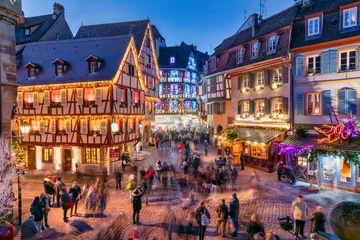 Photo sur Aluminium Amsterdam Christmas decorations in the Christmas Market, Colmar, Alsace, France