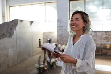 Event coordinator planning styled photoshoot