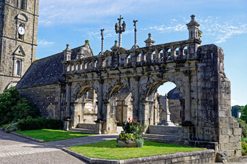 Obraz premium Enclos Paroissial de Sizun, L’arc de triomphe, Armorique, Finistère, Bretagne, France