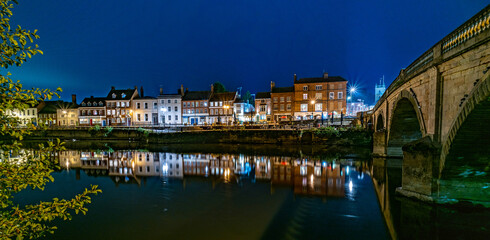 Fototapeta na wymiar Severnside South, Bewdley at night