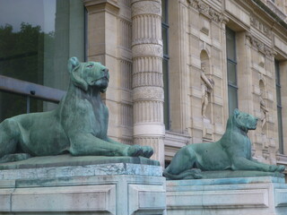 statue of the lion