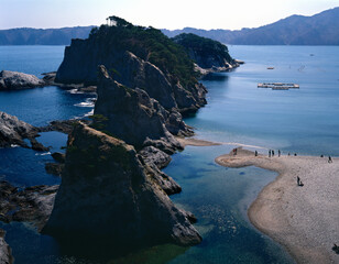 春の浄土ヶ浜