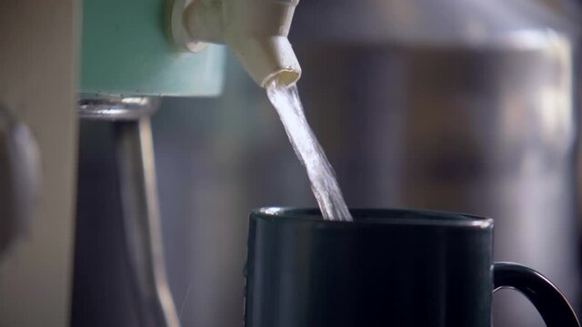 filling water in fup from the tap