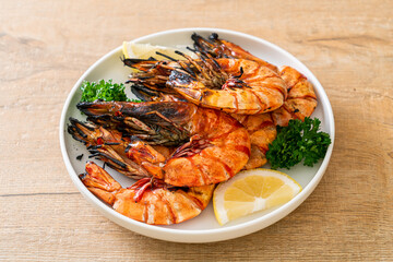 grilled tiger prawns or shrimps