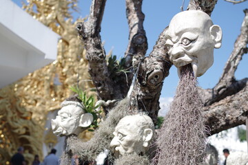 Obraz premium チェンライのワットロンクンの怖い飾り