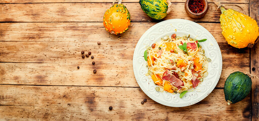 Autumn pasta with pumpkin and bacon