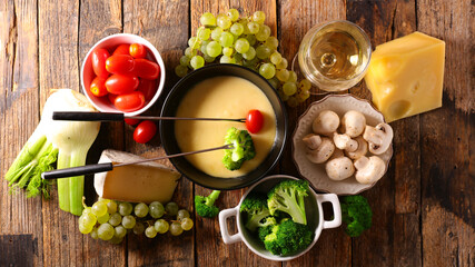 cheese fondue with fresh vegetable