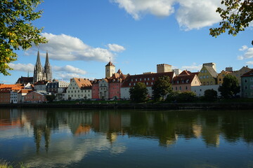 Obraz premium Blick zur Regensburger Altstadt