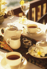 テーブルの紅茶