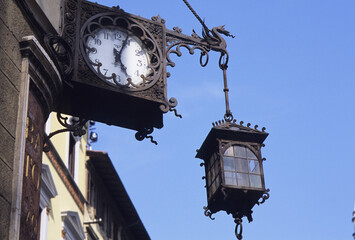 Fototapeta na wymiar 街角の時計