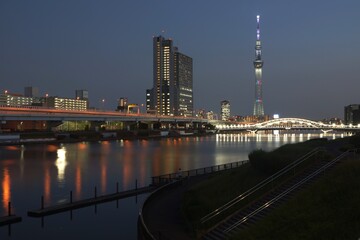 隅田川夜景　高速道路レーザービーム
白鬚橋ライトアップ