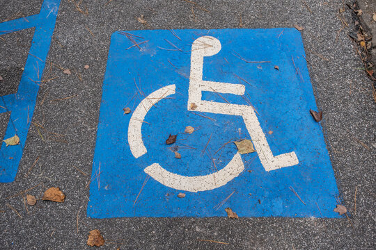 Handicap symbol on the ground