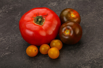 Tomato mix - red, yellow and cumato