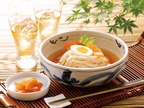 「涼味」の画像 - 1,892 件の Stock 写真、ベクターおよびビデオ | Adobe Stock