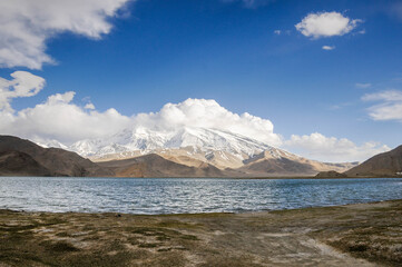 View of the karakoram mountain range from the Karakul lake, Xinjiang Province, China