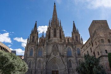 Fototapeta na wymiar Barcelona Cathedral of Holy Cross and Saint Eulalia in Gothic quarter.