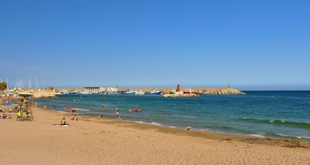 Fototapeta na wymiar Playa de Villajoyosa, Alicante, España