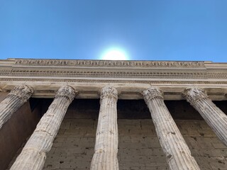 Fototapeta premium column